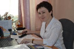 Ломиковская Надежда Низаминовна